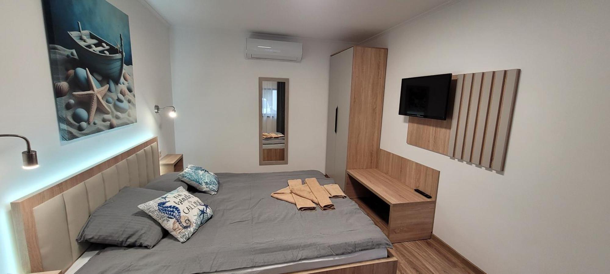 Csaladi Kikoeto Apartman Gyula Exterior foto